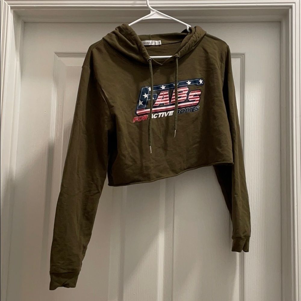 Moxeay size medium crop top long sleeve